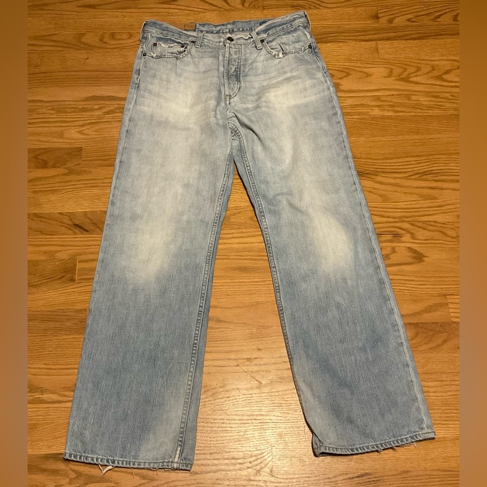 Men's Gap Loose Straight Fit 1969 Light Blue Jeans with Distressing Button Fly